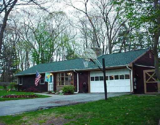 22 Beaver Road Barrington, RI 02806 - Photo 1 of 5 Exterior Front.