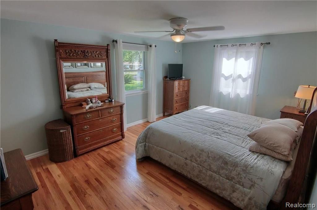 32326 Red Clover Road Farmington Hills, MI 48334 - Photo 19 of 30