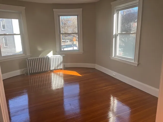 $2,600 | 25 Bradwood Street, Unit 1, Boston, MA 02131