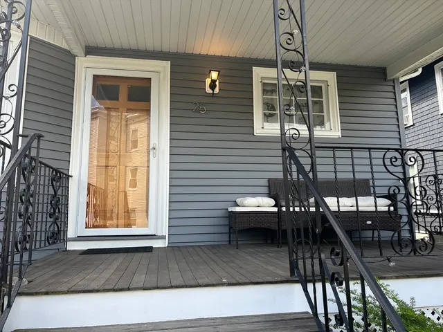 $2,600 | 25 Bradwood Street, Unit 1, Boston, MA 02131