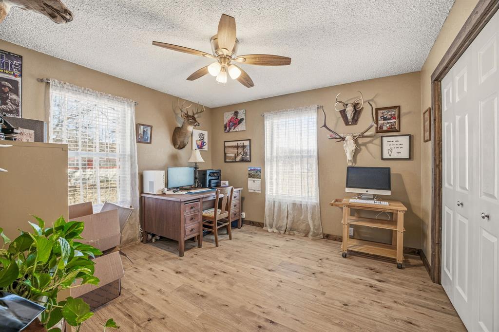 310 Centeridge Lane Graham, TX 76450 - Photo 15 of 36