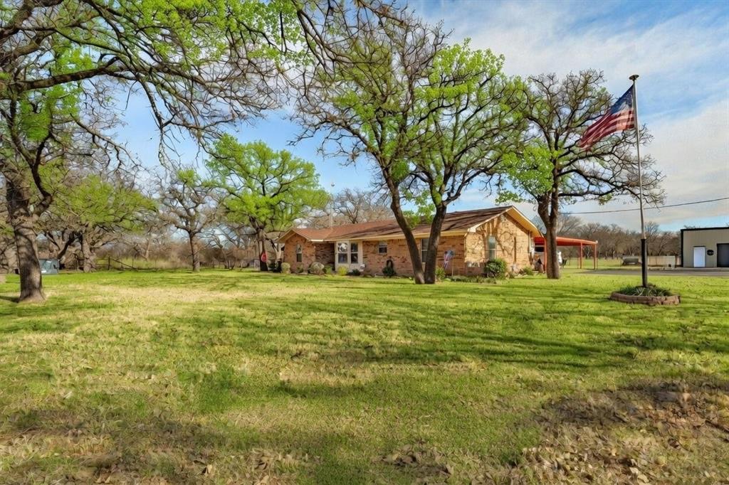 310 Centeridge Lane Graham, TX 76450 - Photo 2 of 36