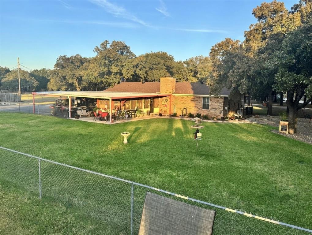 310 Centeridge Lane Graham, TX 76450 - Photo 3 of 36