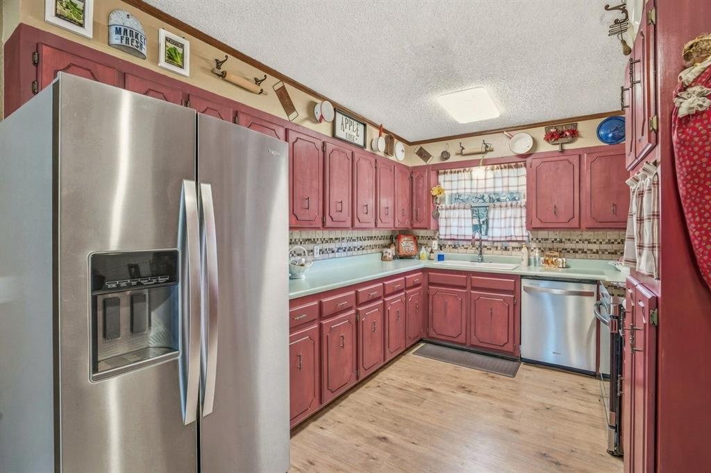 310 Centeridge Lane Graham, TX 76450 - Photo 9 of 36