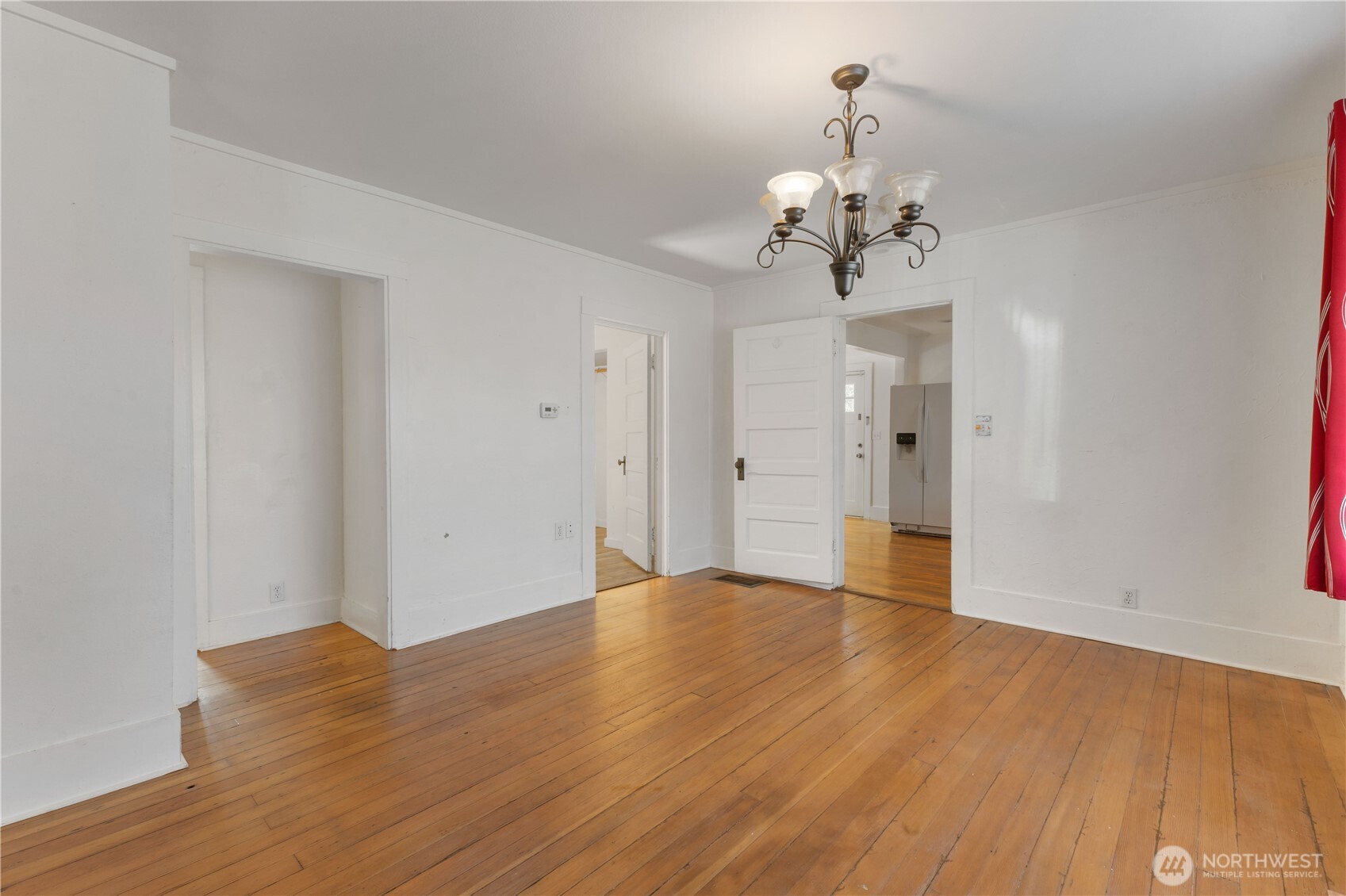14217 196th Avenue Southeast Renton, WA 98059 - Photo 5 of 29 Gallery Image 5