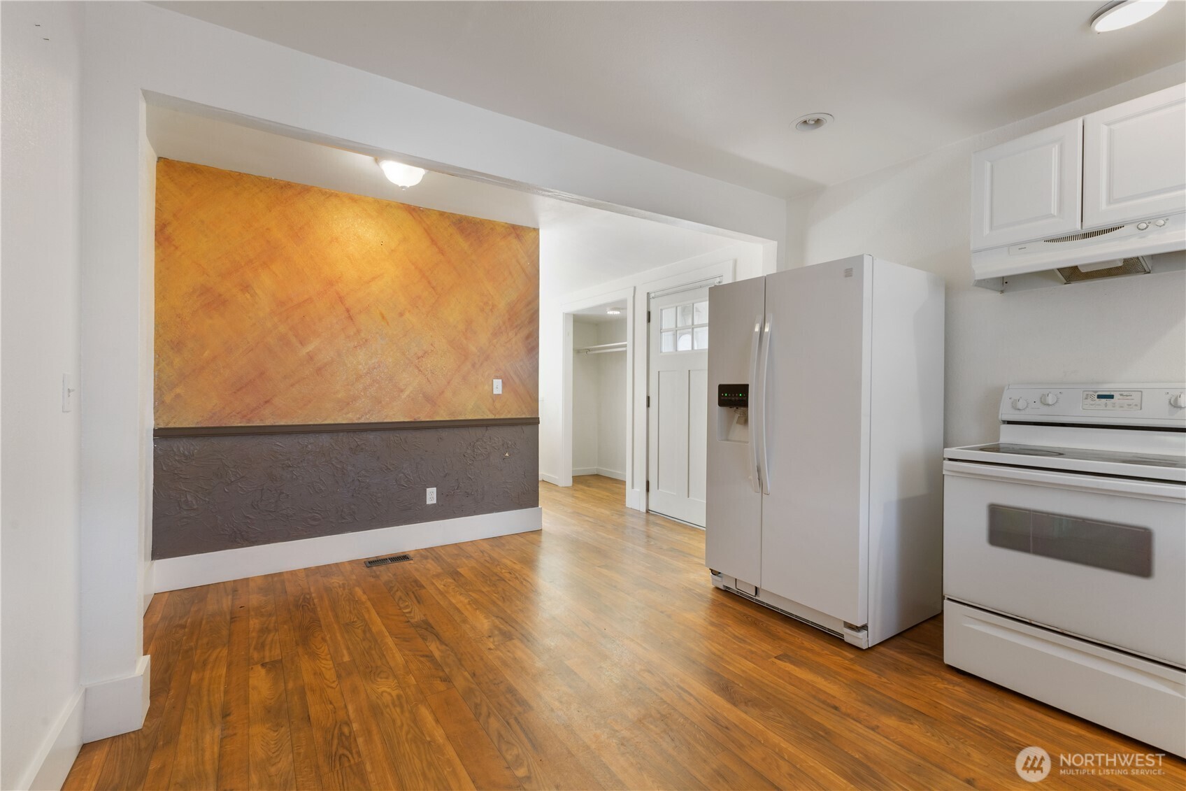 14217 196th Avenue Southeast Renton, WA 98059 - Photo 10 of 29 Gallery Image 10