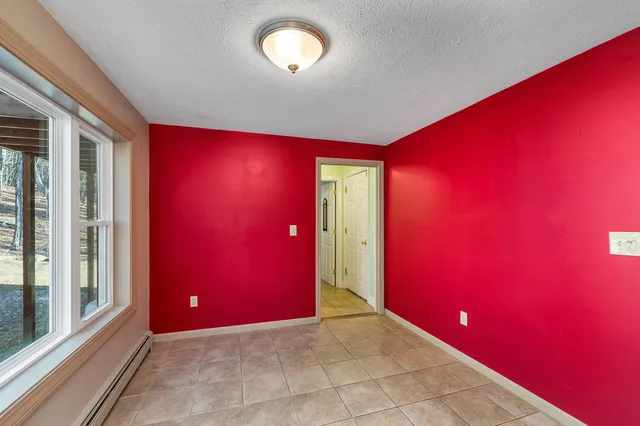 $619,900 | 294.5 Hampstead Road, Derry, NH 03038