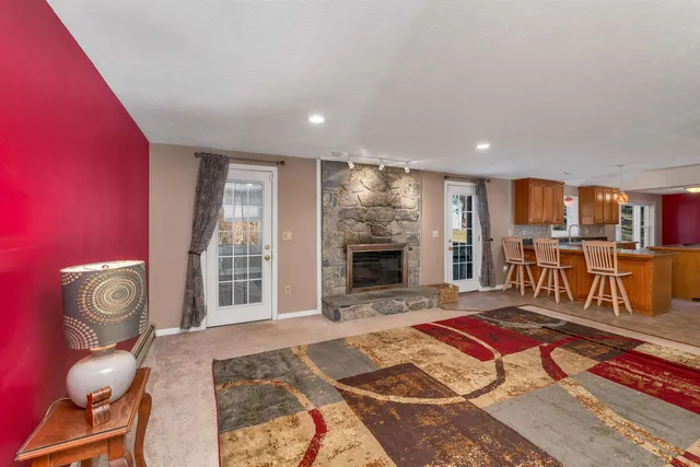 $619,900 | 294.5 Hampstead Road, Derry, NH 03038