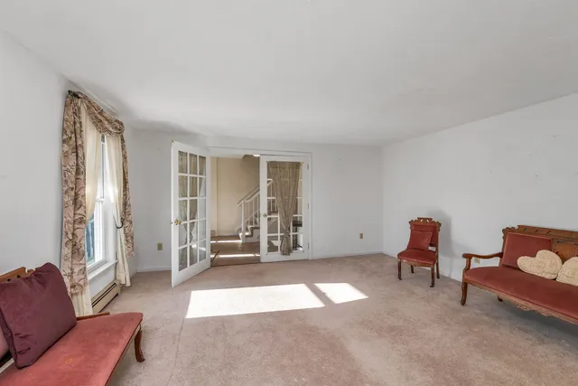 $619,900 | 294.5 Hampstead Road, Derry, NH 03038