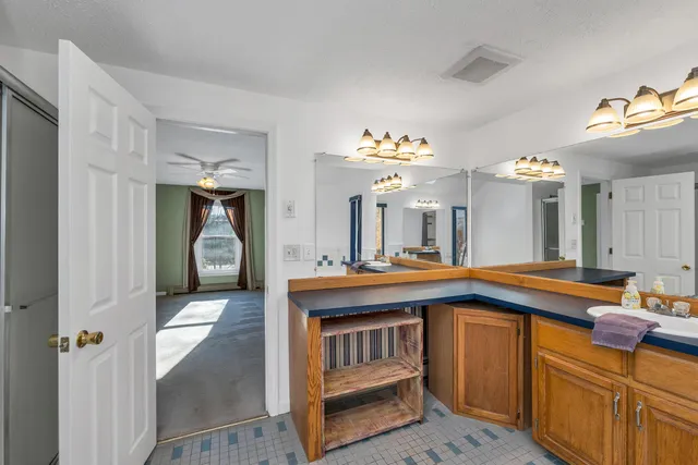 $619,900 | 294.5 Hampstead Road, Derry, NH 03038