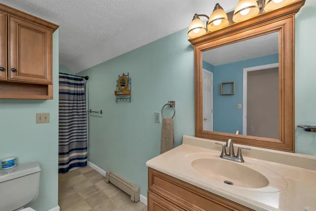 $619,900 | 294.5 Hampstead Road, Derry, NH 03038