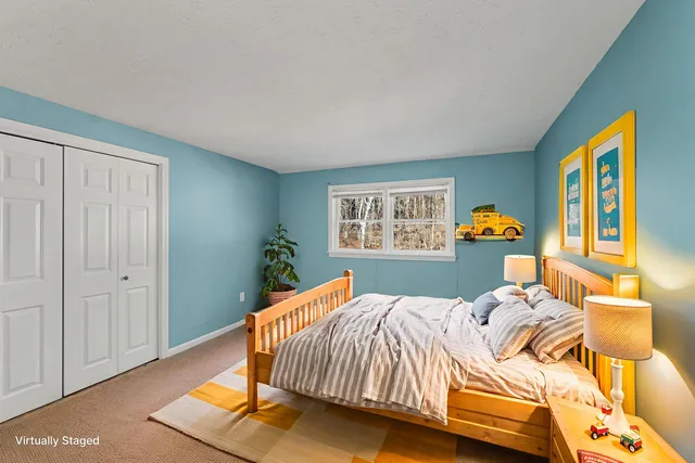 $619,900 | 294.5 Hampstead Road, Derry, NH 03038