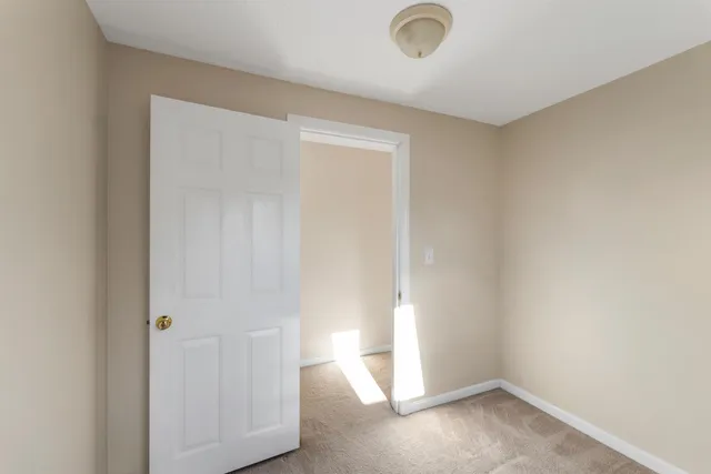 $619,900 | 294.5 Hampstead Road, Derry, NH 03038