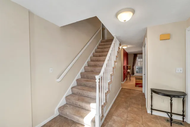 $619,900 | 294.5 Hampstead Road, Derry, NH 03038