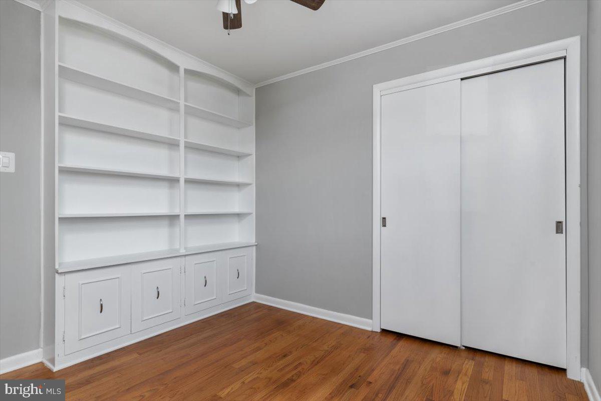 61 Robinson Road Severna Park, MD 21146 - Photo 19 of 38 Bedroom with Built in Shelves