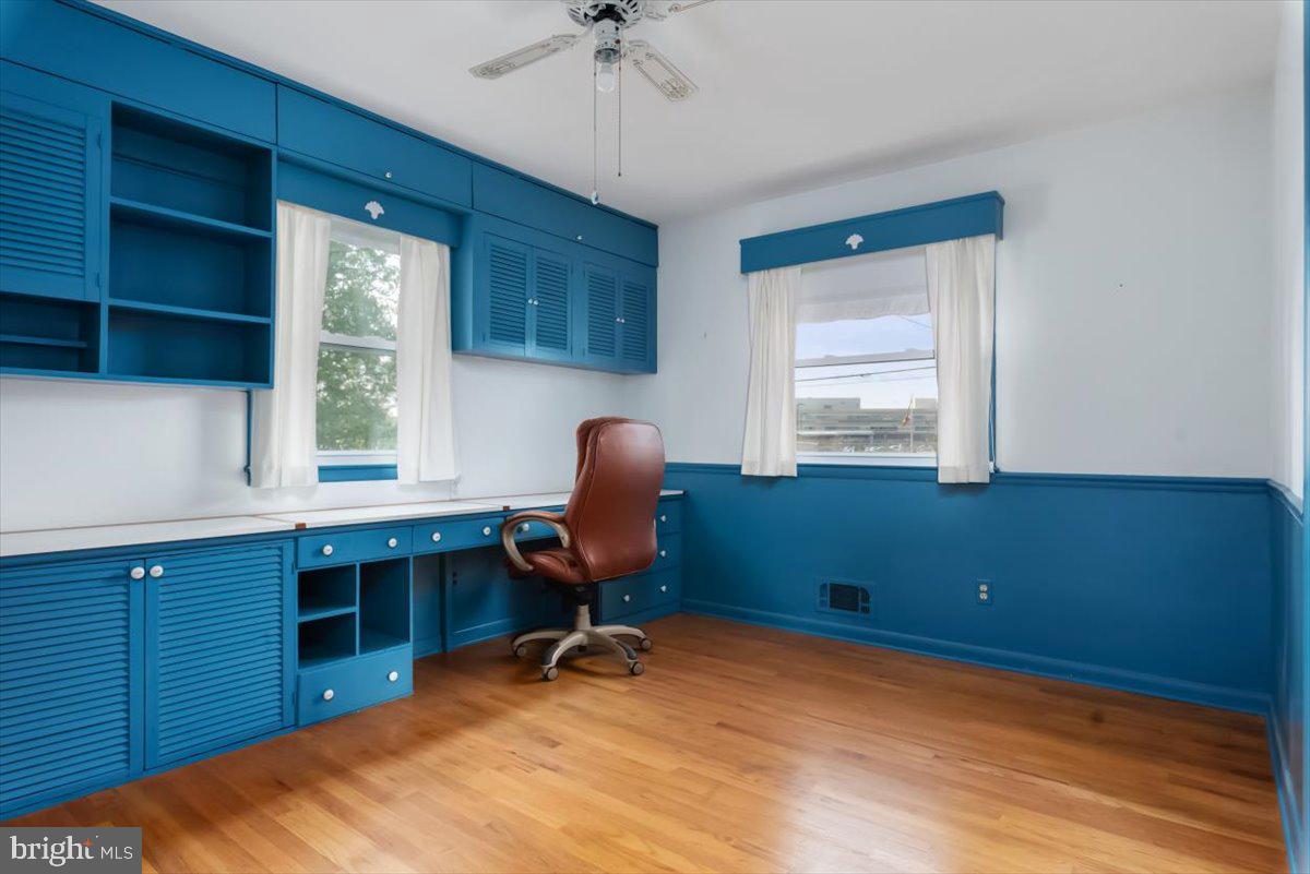 61 Robinson Road Severna Park, MD 21146 - Photo 21 of 38 Bedroom with Lots of Shelves and Storage
