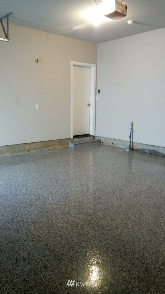 8609 244th Street Southwest, Unit 6 Edmonds, WA 98026 - Photo 22 of 27 a view of a room