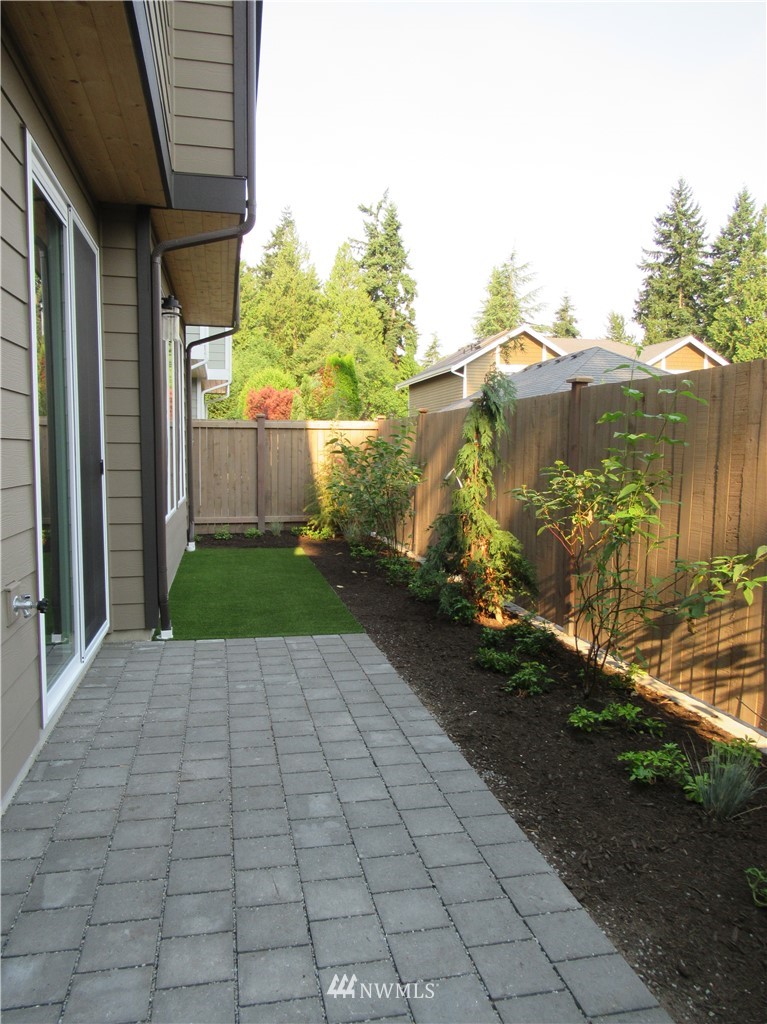 8609 244th Street Southwest, Unit 6 Edmonds, WA 98026 - Photo 24 of 27