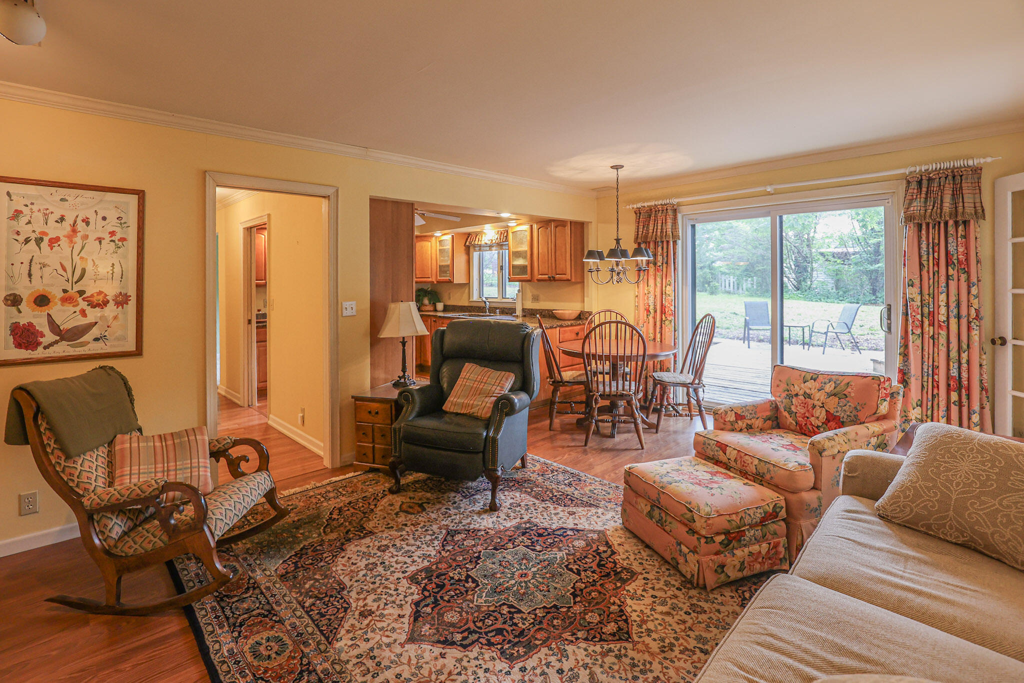 116 Delaware Road Gilbertsville, KY 42044 - Photo 13 of 47 Family Room