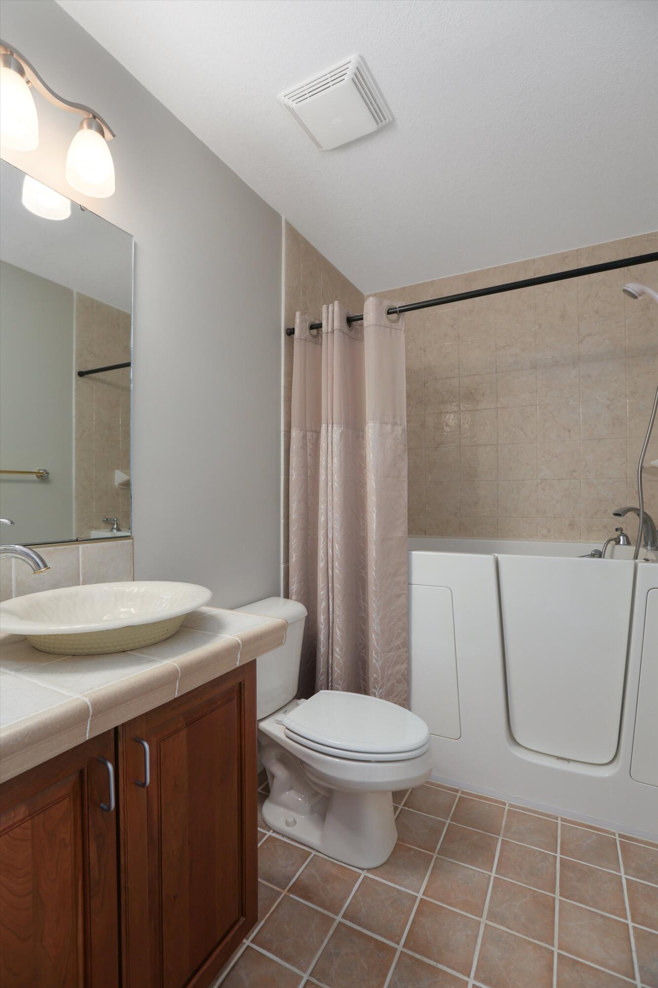 592 Ridge Lane Tecumseh, MI 49286 - Photo 16 of 39 16-592 Ridge Ln 0013