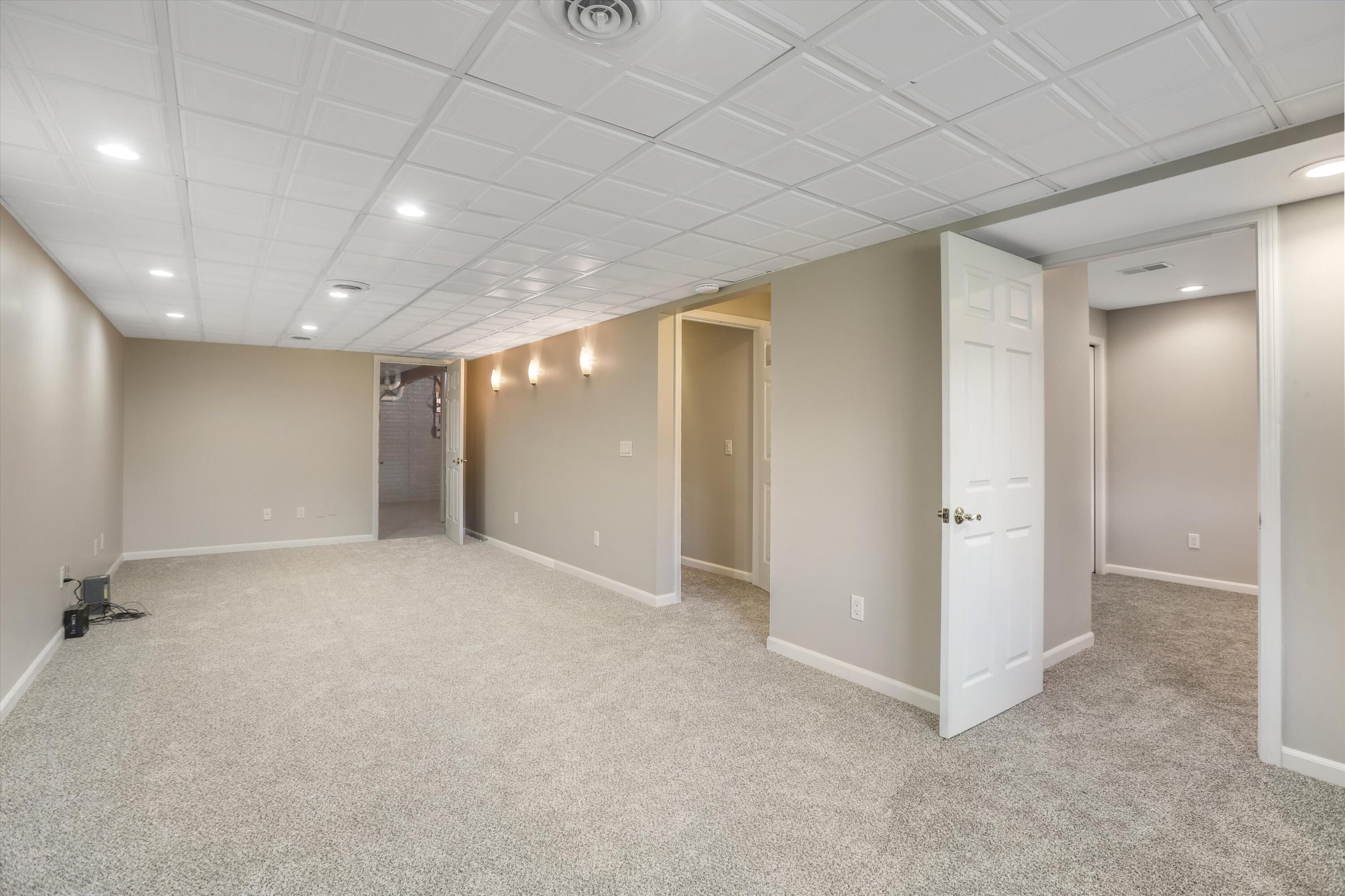 592 Ridge Lane Tecumseh, MI 49286 - Photo 25 of 39 25-592 Ridge Ln 0022