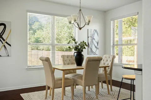 $425,000 | 800 Totis Road, Austin, TX 78748