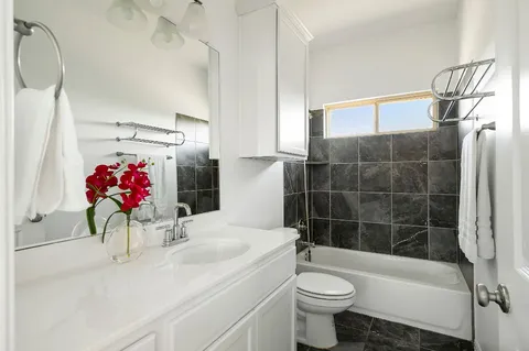 $425,000 | 800 Totis Road, Austin, TX 78748