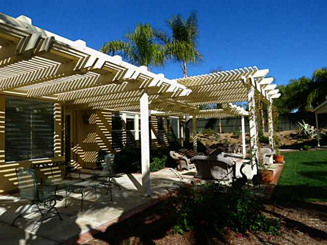 1231 Firecrest Way Fallbrook, CA 92028 - Photo 12 of 16