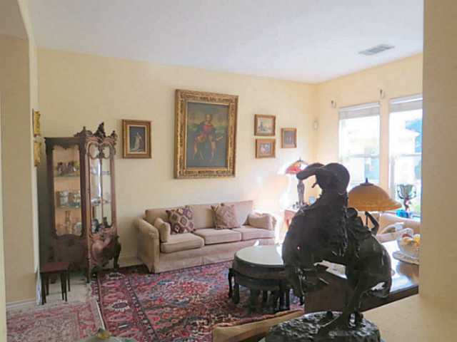 1231 Firecrest Way Fallbrook, CA 92028 - Photo 6 of 16