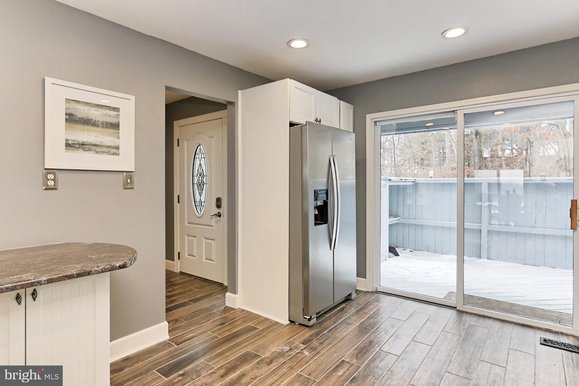 2071 Wethersfield Court Reston, VA 20191 - Photo 5 of 34 Ceramic tile throughout the Entry and Kitchen