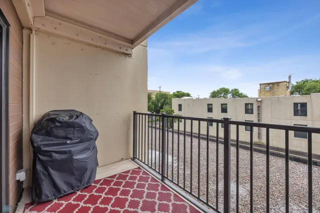 $166,900 | 1110 3rd Avenue North, Unit 201E, Fargo, ND 58102