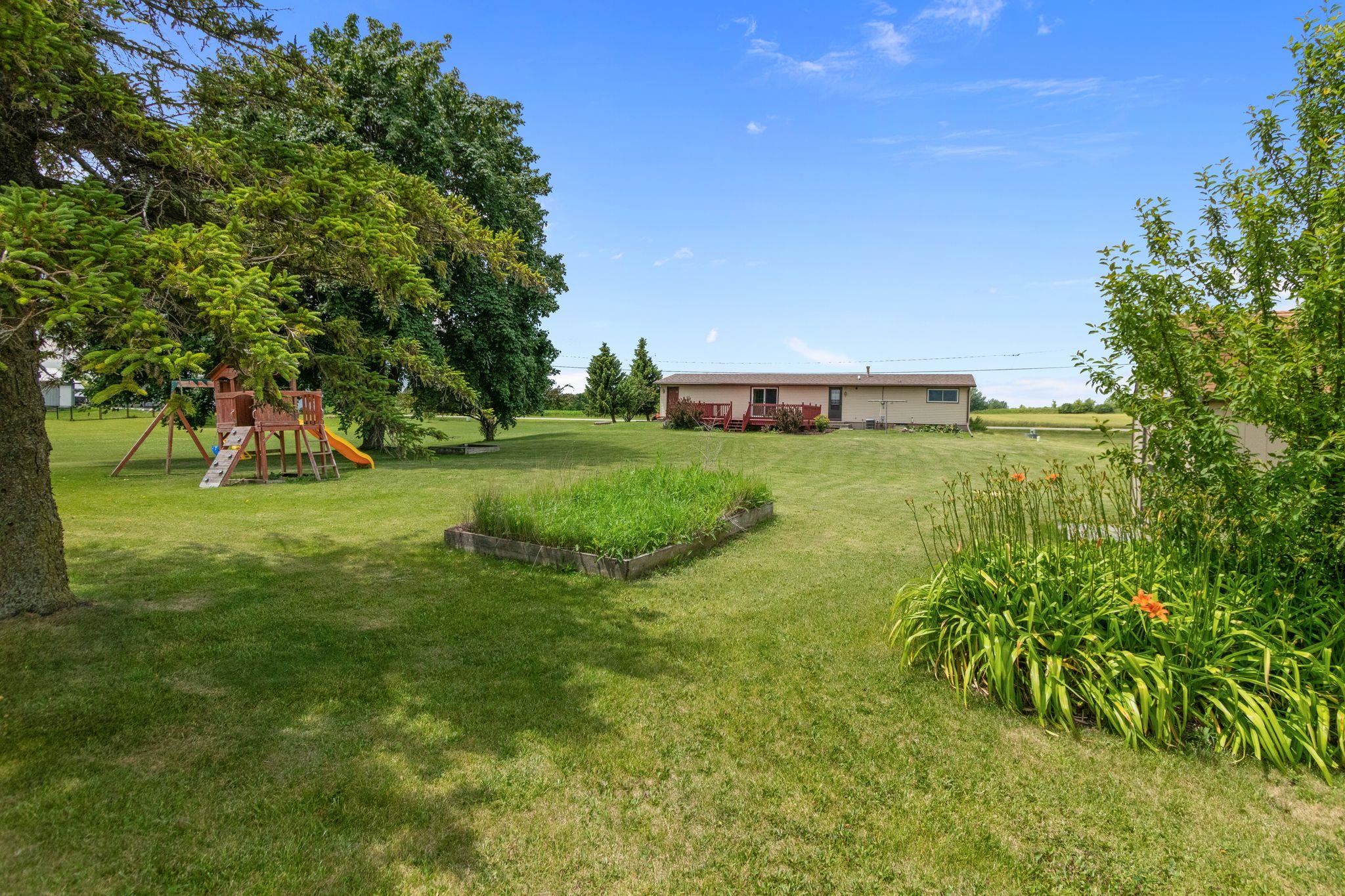 4400 County Rd T Oshkosh, WI 54904 - Photo 27 of 51