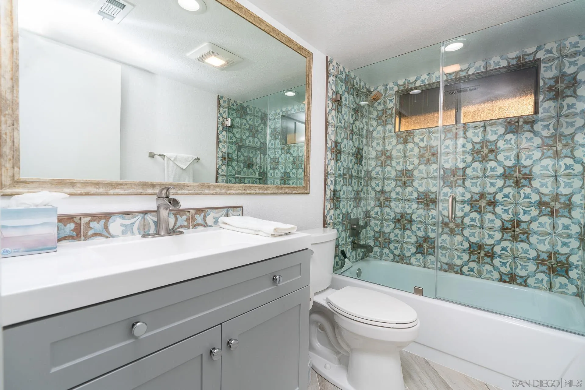 1060 America Way Del Mar, CA 92014 - Photo 24 of 61 a bathroom with a sink a toilet and shower