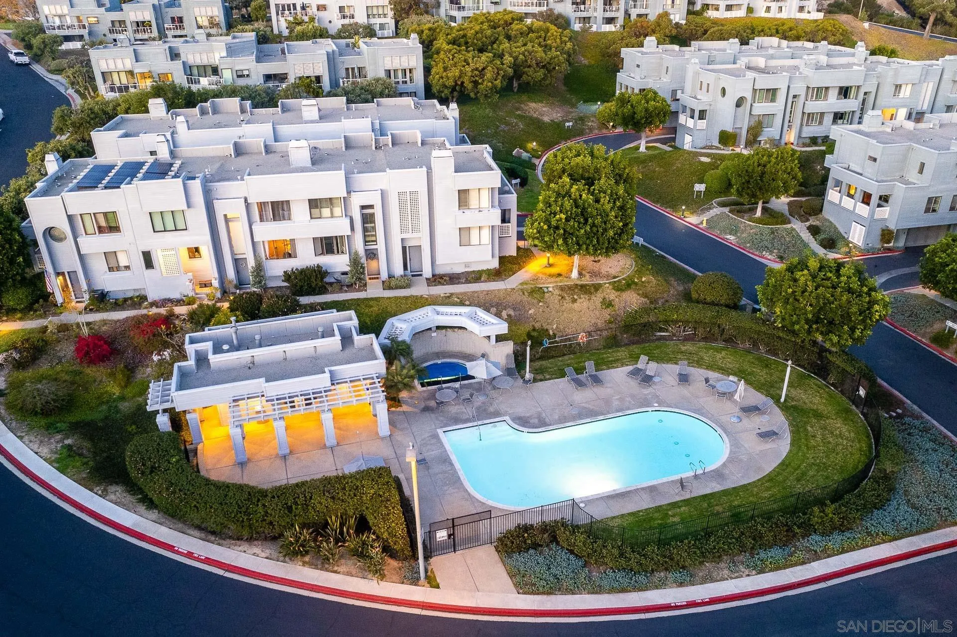 1060 America Way Del Mar, CA 92014 - Photo 31 of 61 an aerial view of a house with swimming pool outdoor seating and yard