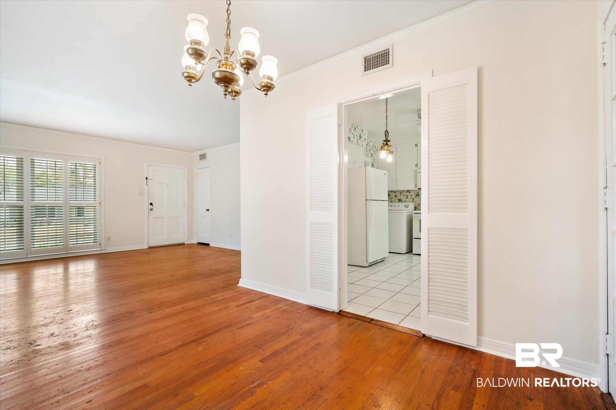 16 East Chadwick Drive Mobile, AL 36606 - Photo 4 of 19