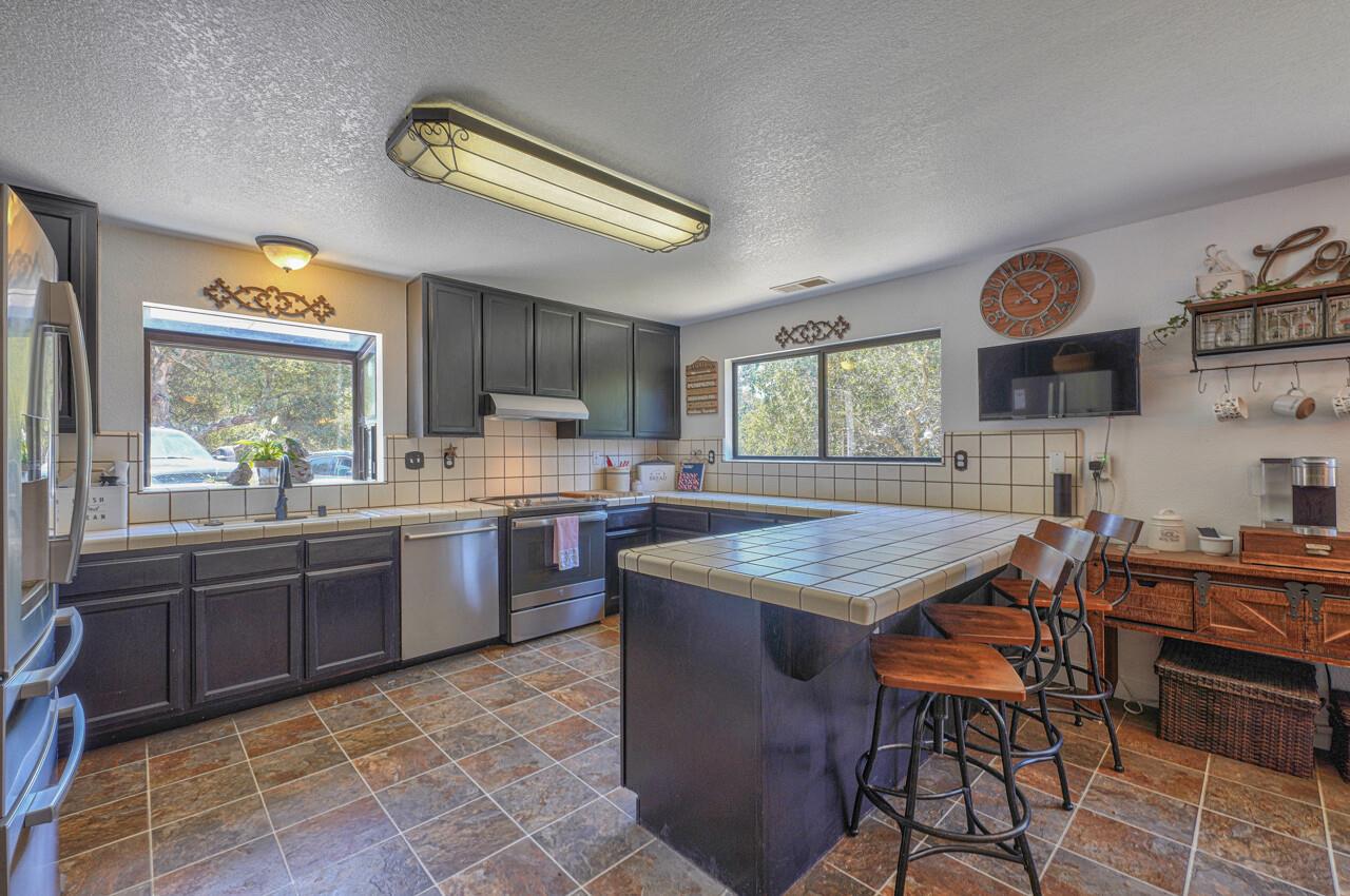 180 Echo Valley Road Prunedale, CA 93907 - Photo 17 of 43 Gallery Image 17