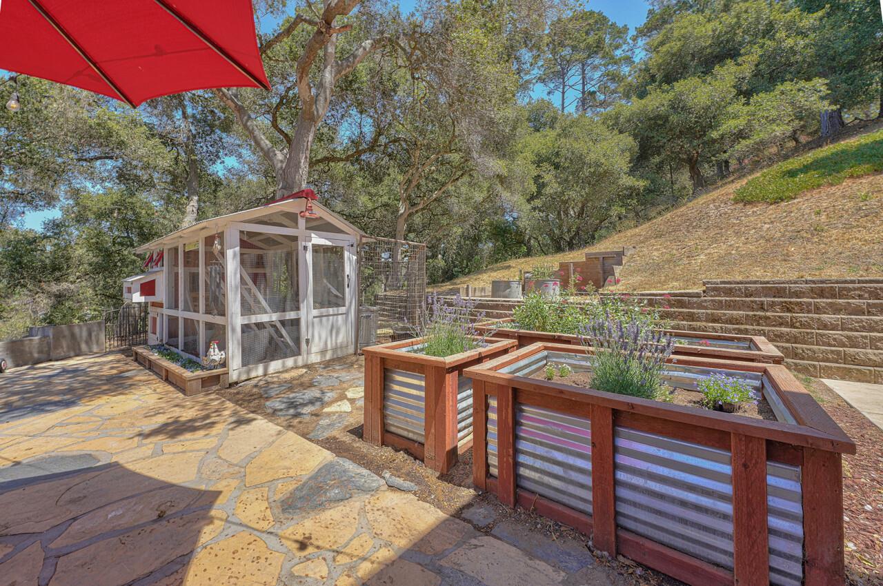180 Echo Valley Road Prunedale, CA 93907 - Photo 35 of 43 Gallery Image 35