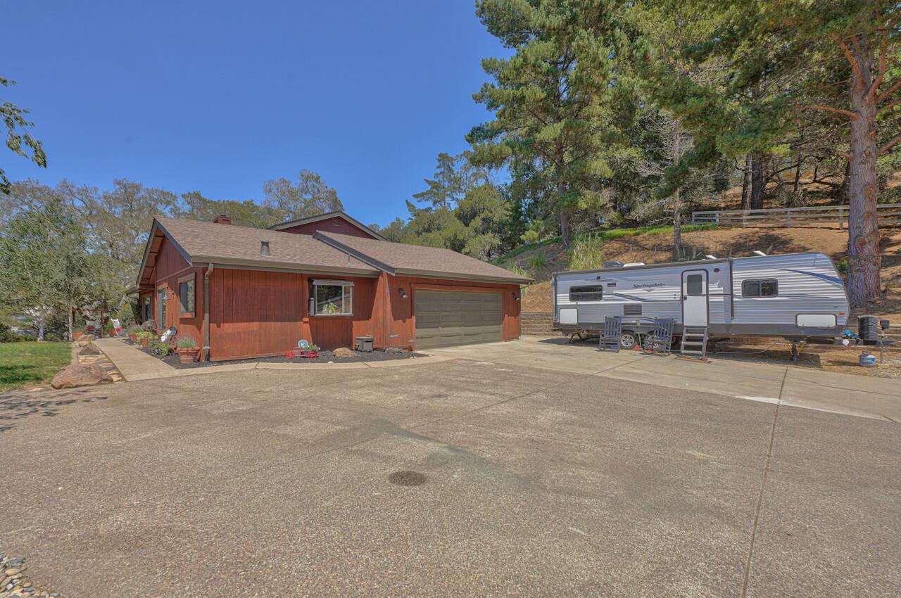 180 Echo Valley Road Prunedale, CA 93907 - Photo 4 of 43 Gallery Image 4