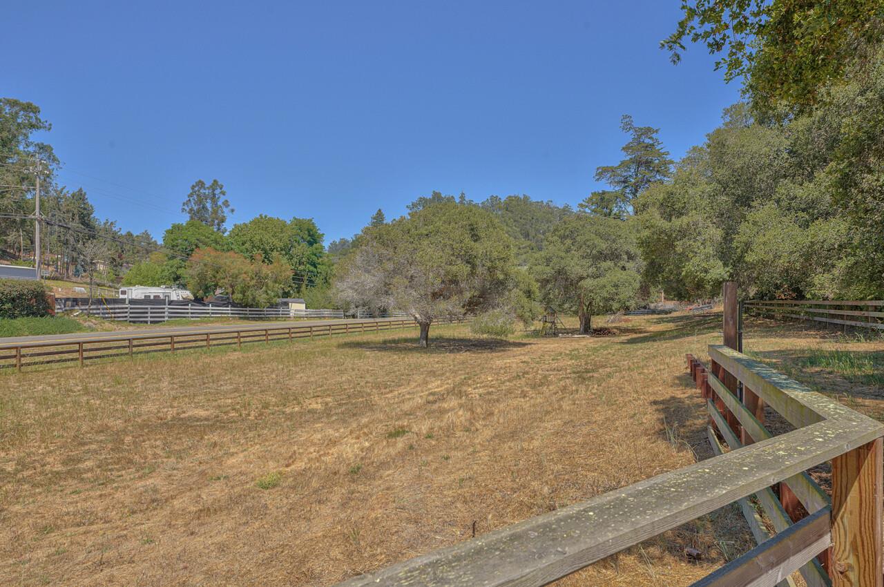 180 Echo Valley Road Prunedale, CA 93907 - Photo 5 of 43 Gallery Image 5