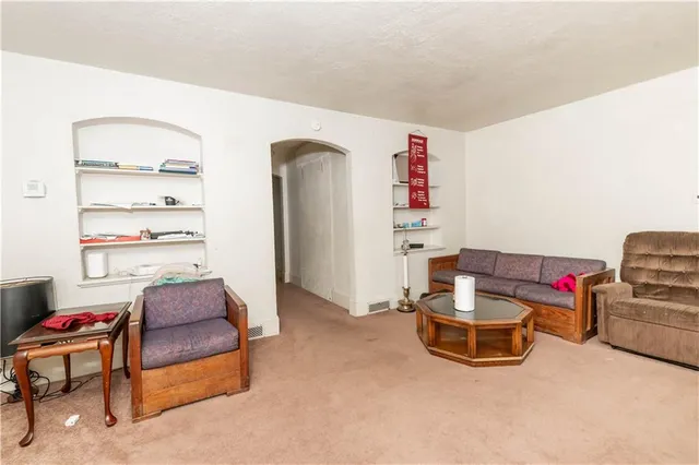 $189,900 | 716 Wayne Avenue, Indiana, PA 15701