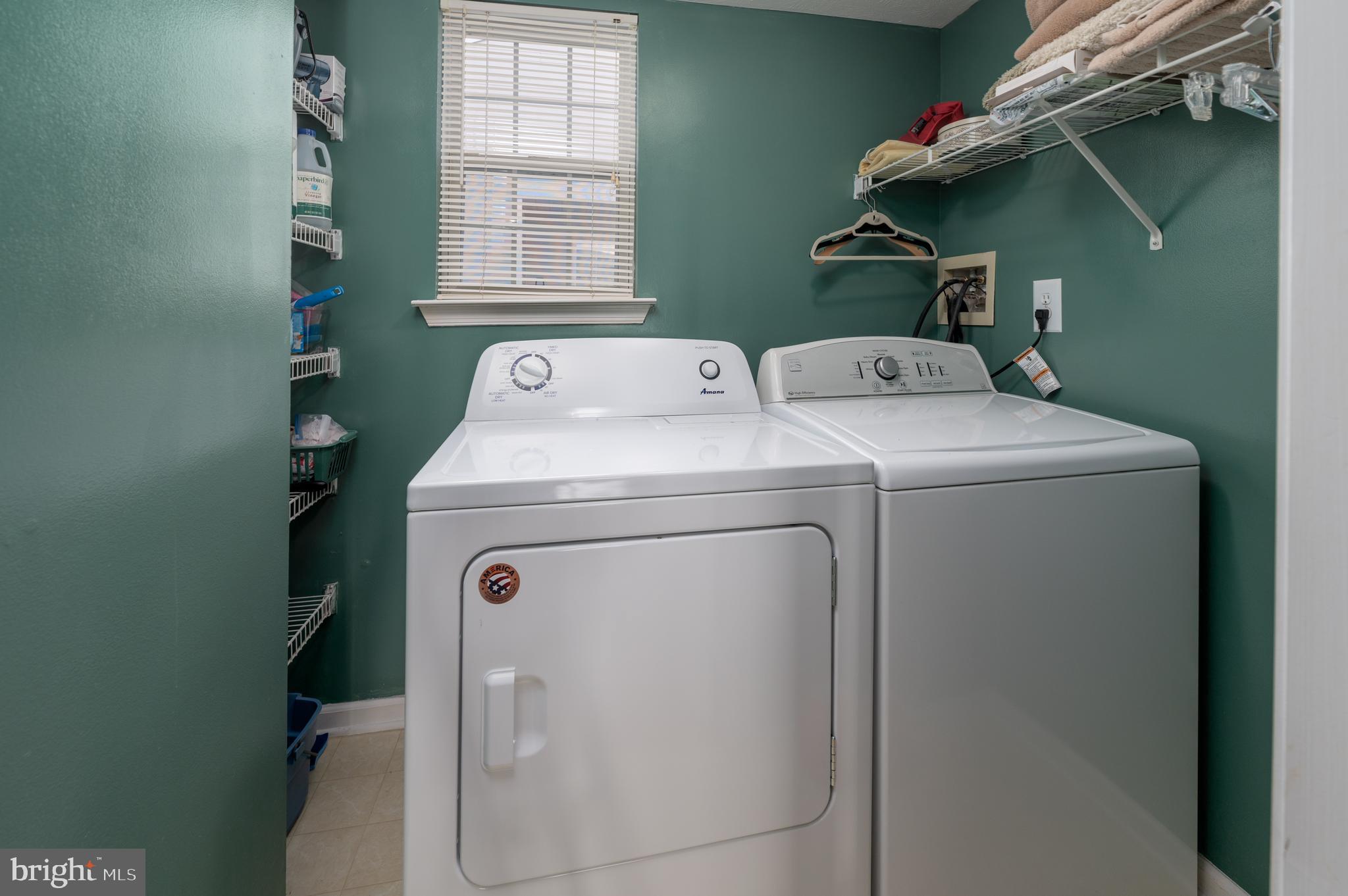 515 Hydrangea Drive Mount Laurel, NJ 08054 - Photo 22 of 36 a utility room with dryer and washer