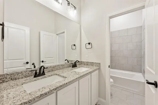 $473,015 | 824 Alamo Court, DeSoto, TX 75115