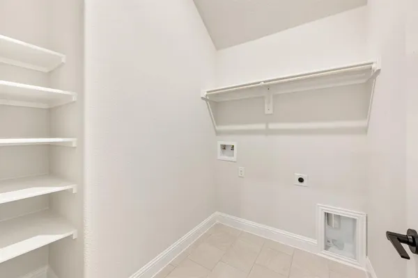 $473,015 | 824 Alamo Court, DeSoto, TX 75115