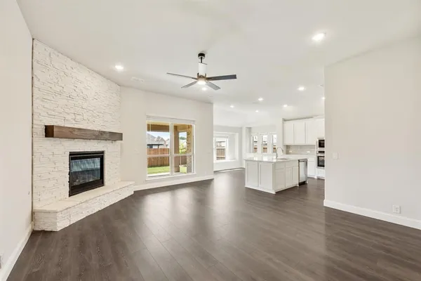 $473,015 | 824 Alamo Court, DeSoto, TX 75115