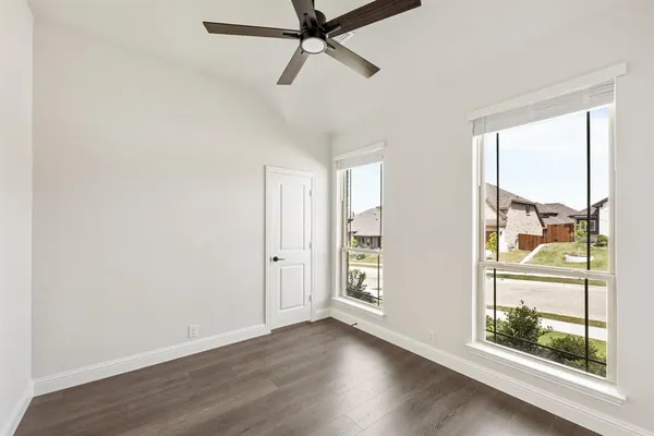 $473,015 | 824 Alamo Court, DeSoto, TX 75115