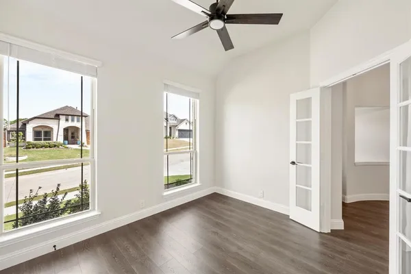 $473,015 | 824 Alamo Court, DeSoto, TX 75115