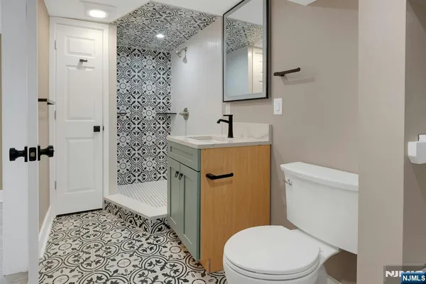 $7,000 | 49 Park Avenue, Unit 1, Madison, NJ 07940