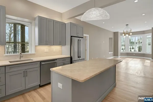 $7,000 | 49 Park Avenue, Unit 1, Madison, NJ 07940