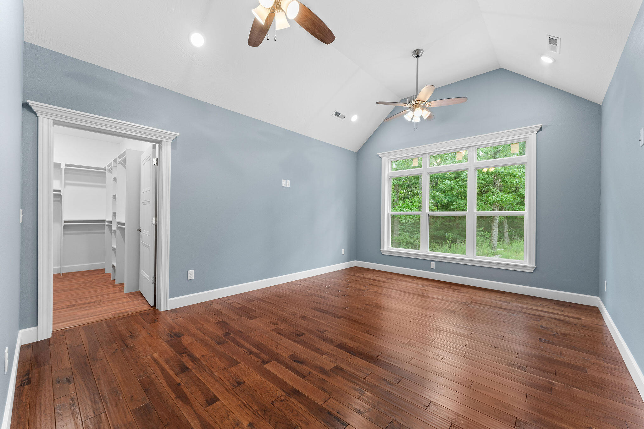 680 Highpoints Ridge Branson, MO 65616 - Photo 14 of 56 Main Level Primary Bedroom