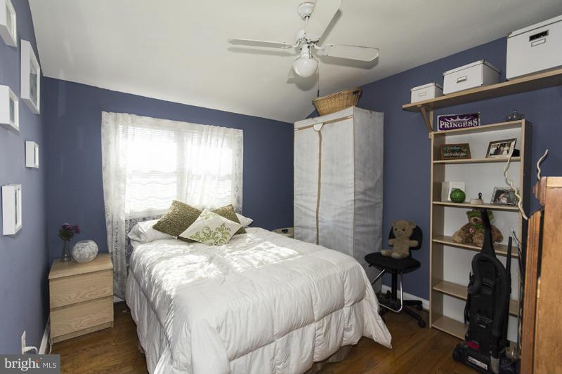3419 North Point Road Baltimore, MD 21222 - Photo 20 of 26 Bedroom